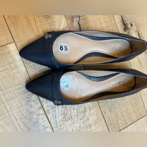 NWOB Lauren Ralph lauren leather flat
